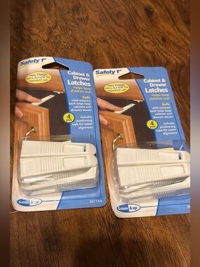White Cabinet & Drawer Latches - 2 Pack (8 Latches)